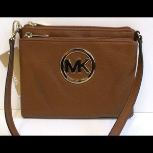 Michael kors crossbody purse